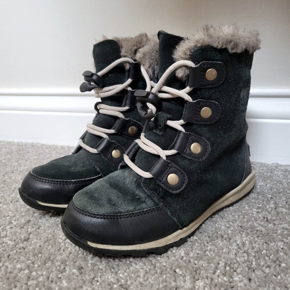 SOREL Explorer Joan Boots BLACK Kids Size 13